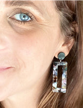 Load image into Gallery viewer, Make a statement earrings
