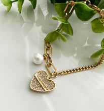 Load image into Gallery viewer, Helen heart charm bracelet
