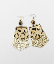 Load image into Gallery viewer, Feel the roar earrings
