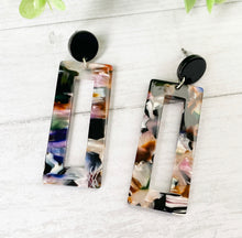 Load image into Gallery viewer, Make a statement earrings
